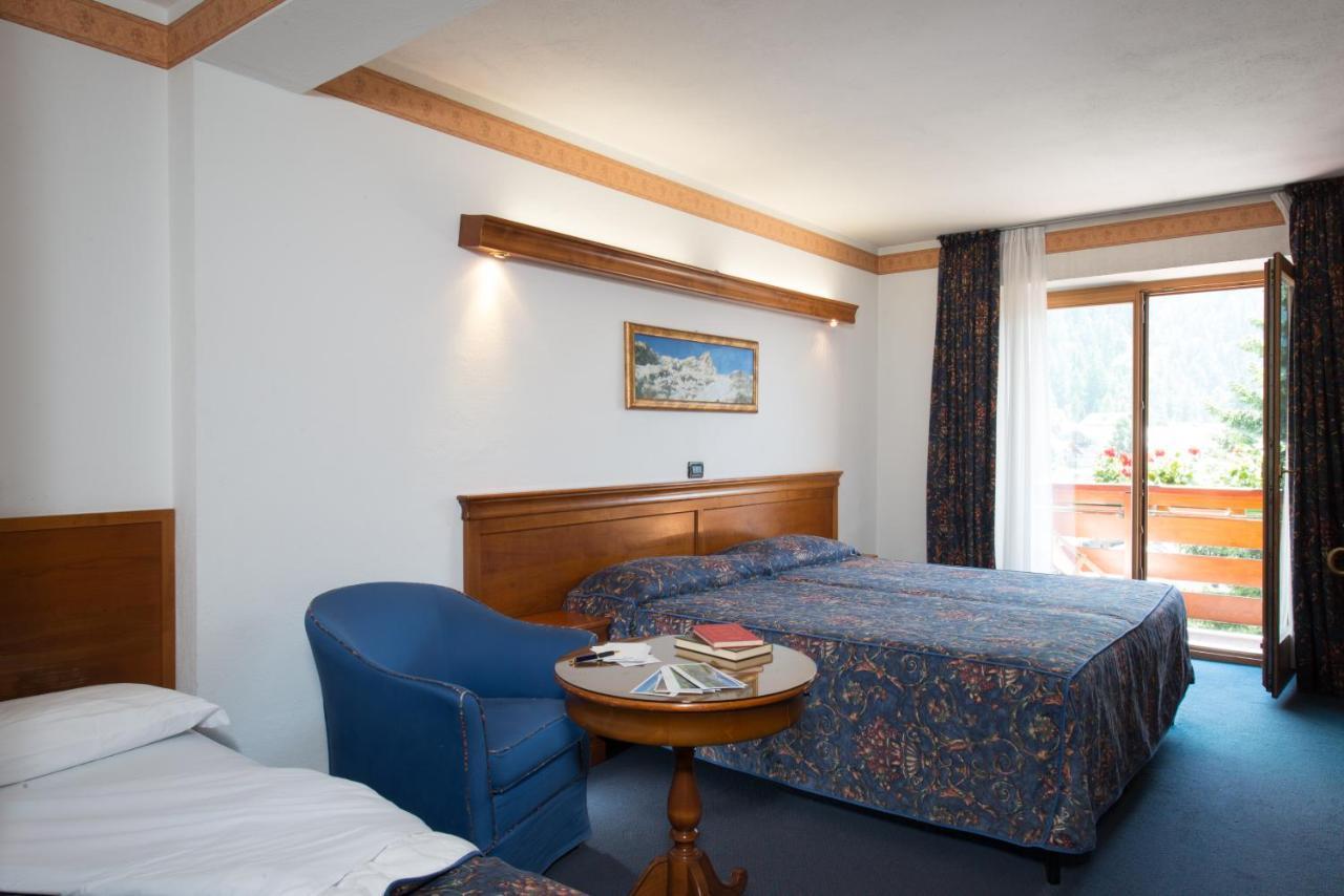 Hotel Tourist Вальтурнанш Экстерьер фото